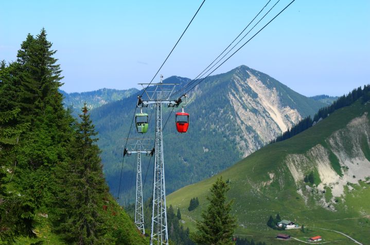 gruene-und-rote-gondel-2