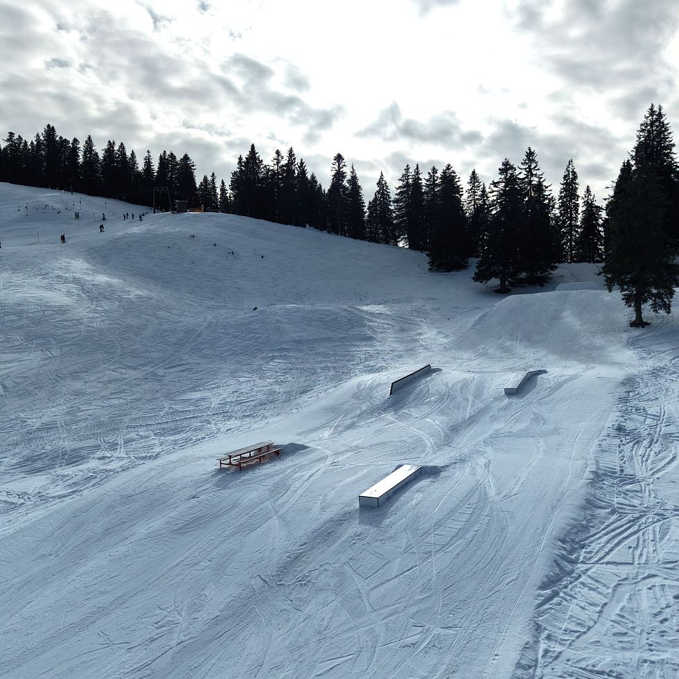 260205_Snowpark schraeg (2)